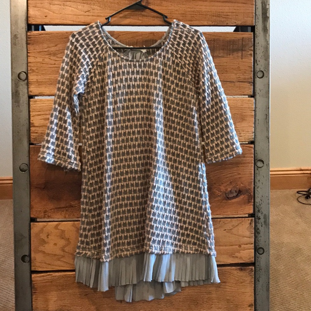 Knit three-quarter length sleeve dress